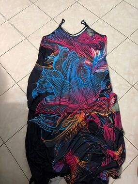 Sleeveless Maxi Dress with Vibrant Floral Print - Black/Multi